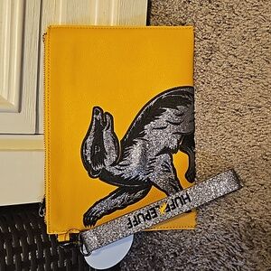 Harry Potter x Danielle Nicole Hufflepuff Wristlet